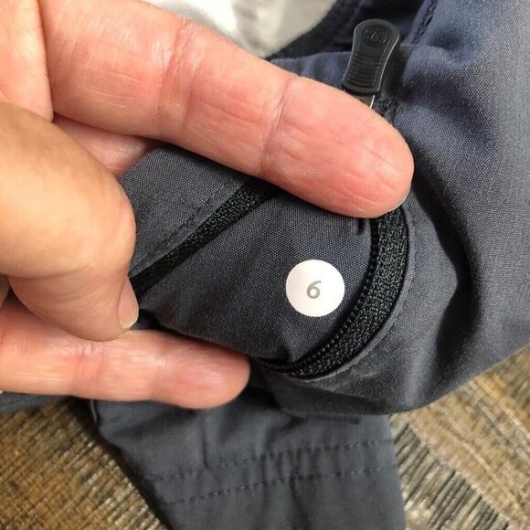 Lululemon All Time Short Stretch Women’s Size 6 Workout Training Gum Yoga - Picture 5 of 10